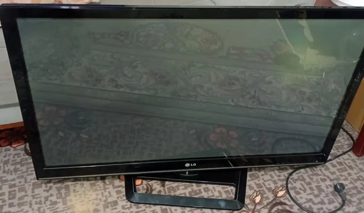 تلوزیون|تلویزیون و پروژکتور|تربت‌حیدریه, پائین ولایت|دیوار