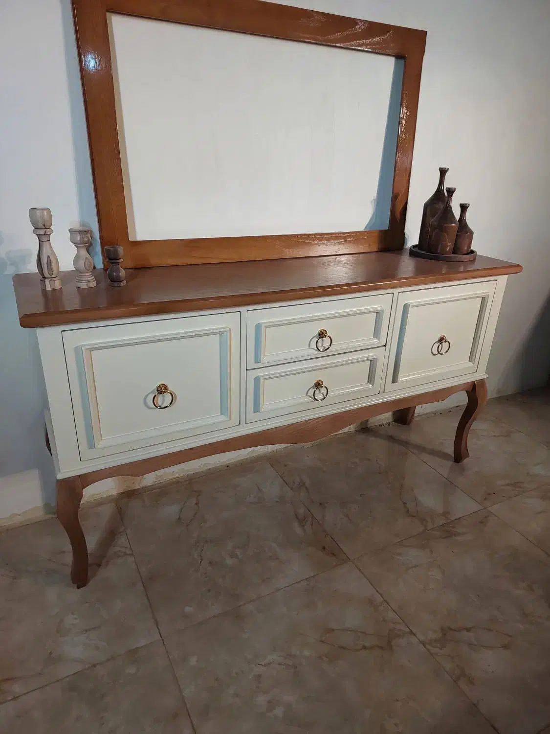 کنسول پایه بلند چوبی|بوفه، ویترین، کنسول|تهران, شهید رجایی|دیوار