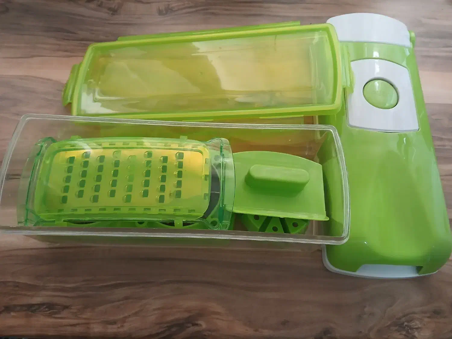 نایسردایسر|خردکن، آسیاب، غذاساز|آمل, |دیوار