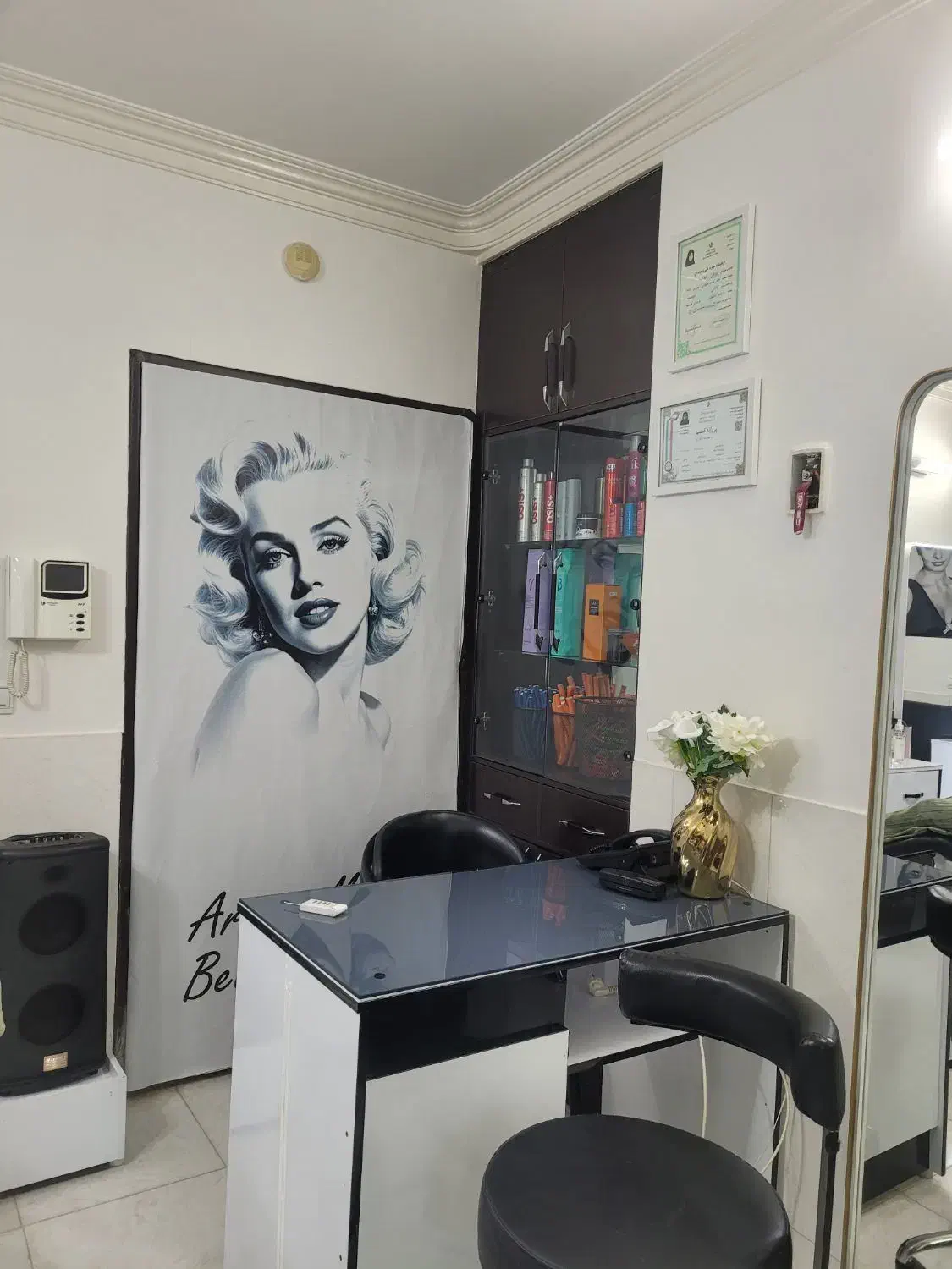 دعوت به همکاری ناخنکار مژه کار فیشیال کار حرفه ای|استخدام درمانی، زیبایی، بهداشتی|اصفهان, مهدی آباد|دیوار