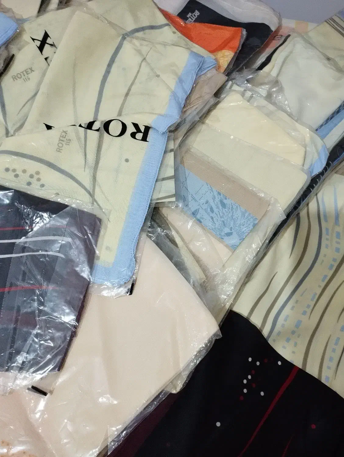 روسری ۷۰در۷۰ خارجی رنگبندی جنس خوب|لباس|پرند, فاز ۱|دیوار