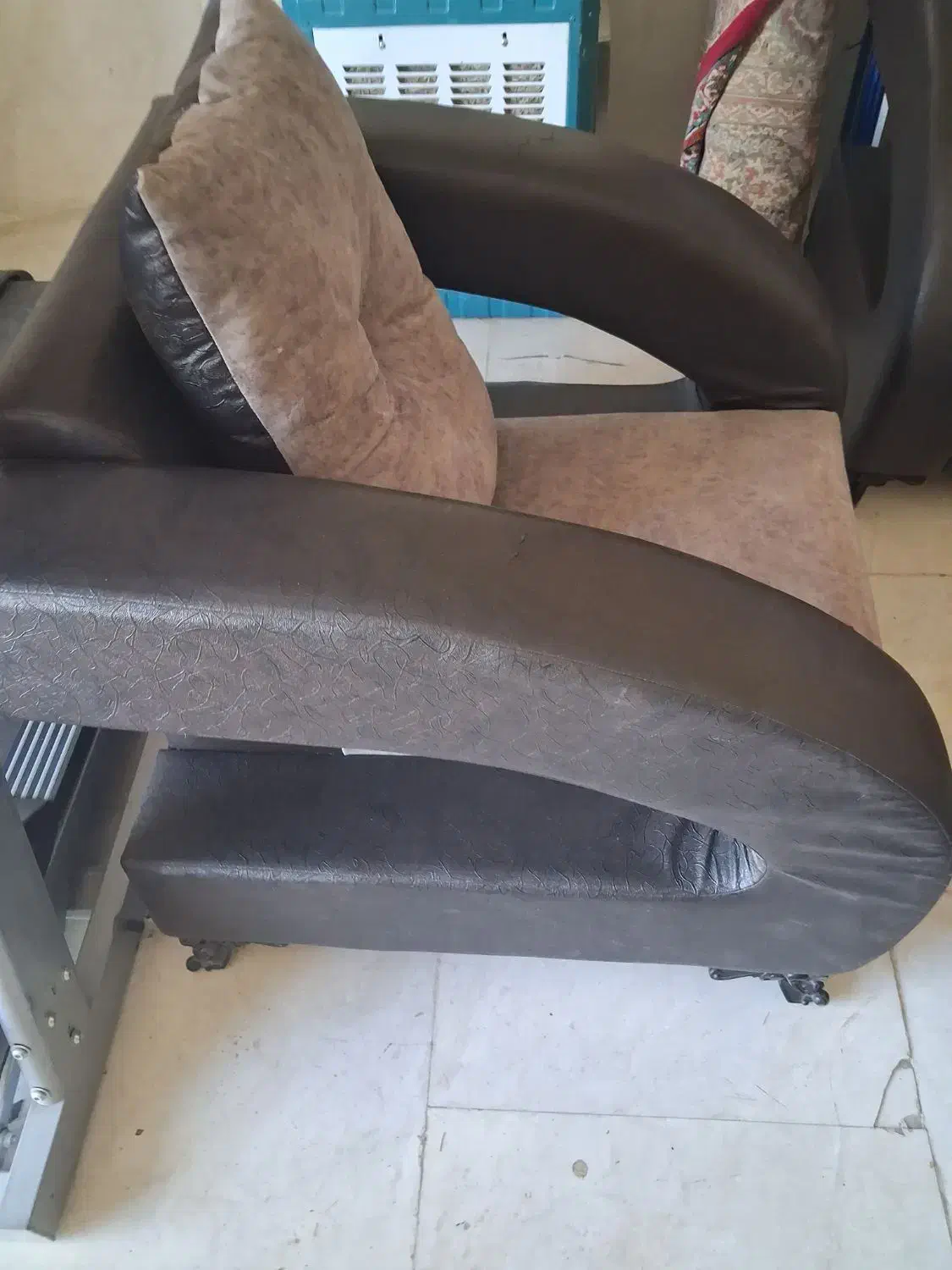 مبل|مبلمان خانگی و میز عسلی|نی‌ریز, |دیوار