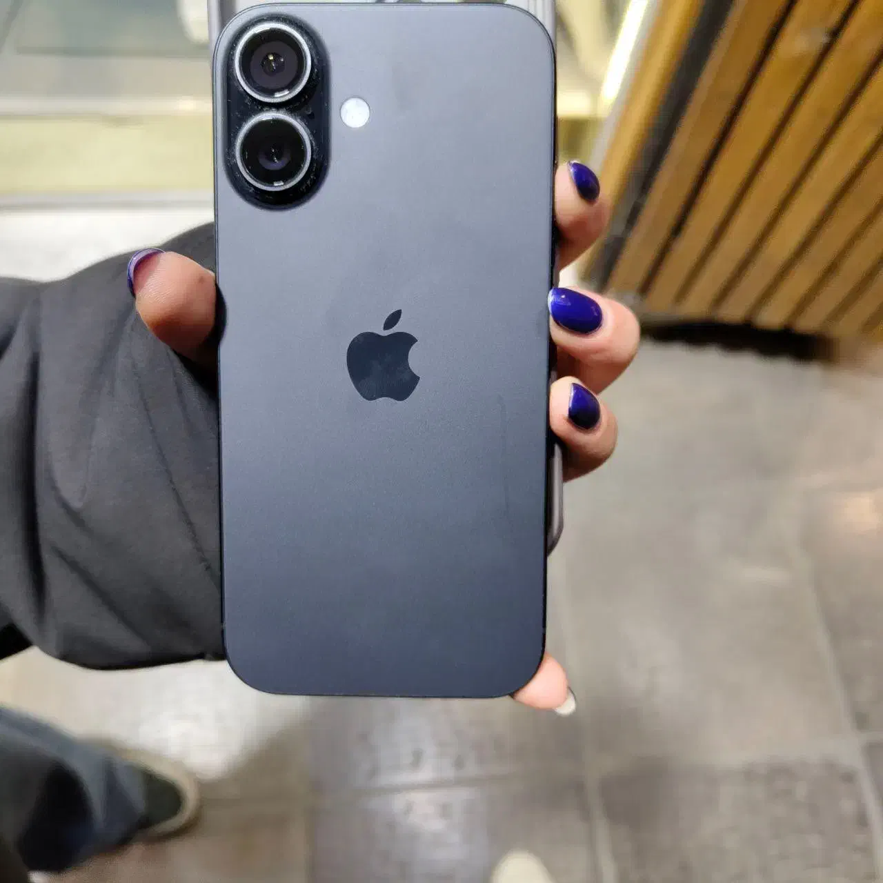 ایفون ۱۶ نرمال|موبایل|اصفهان, سیچان|دیوار