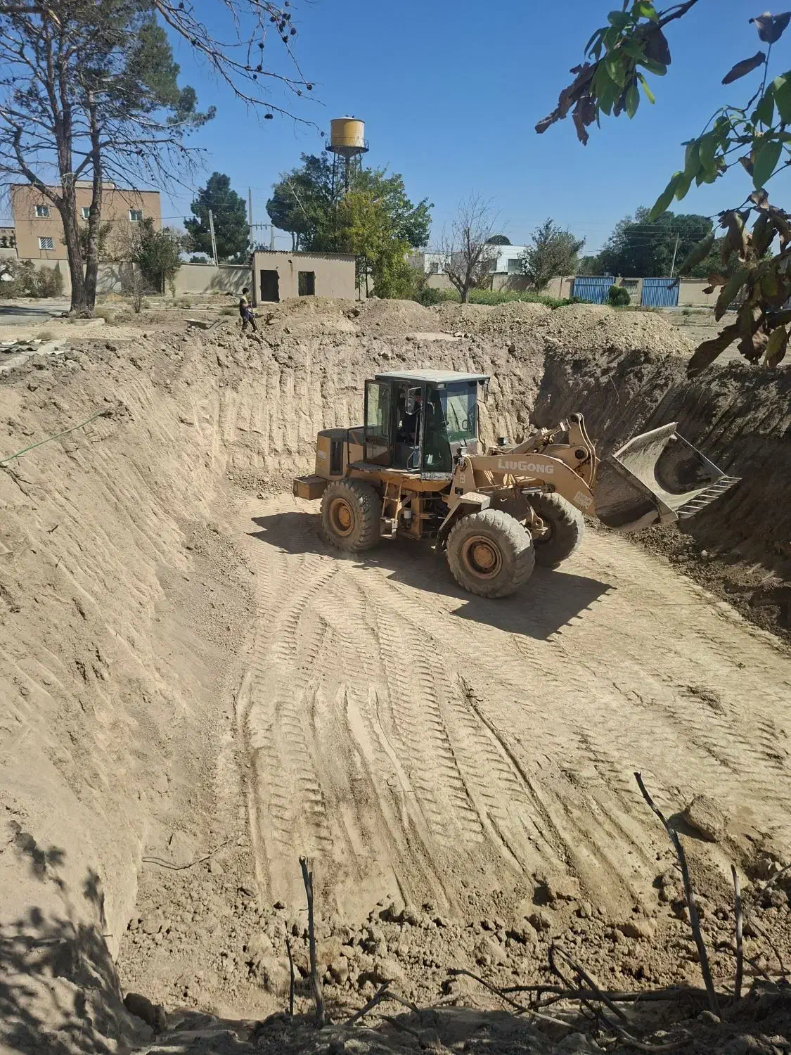 خاکبرداری با لودر و بیل،حمل نخاله،مصالح ساختمانی|خدمات حمل و نقل|ماهدشت, |دیوار