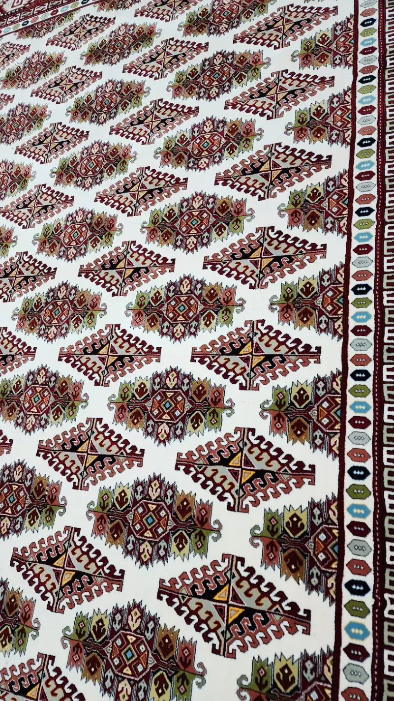 فرش ۱۲ متری ۱۰۰۰شانه نو|فرش|گنبد کاووس, |دیوار