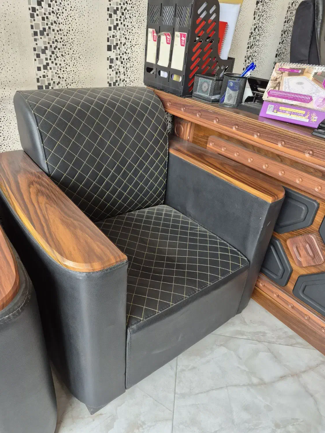 مبل اداری و میز و صندلی مدیریت در حد نو|مبلمان اداری|کاشان, فاز ۲ ناجی آباد|دیوار