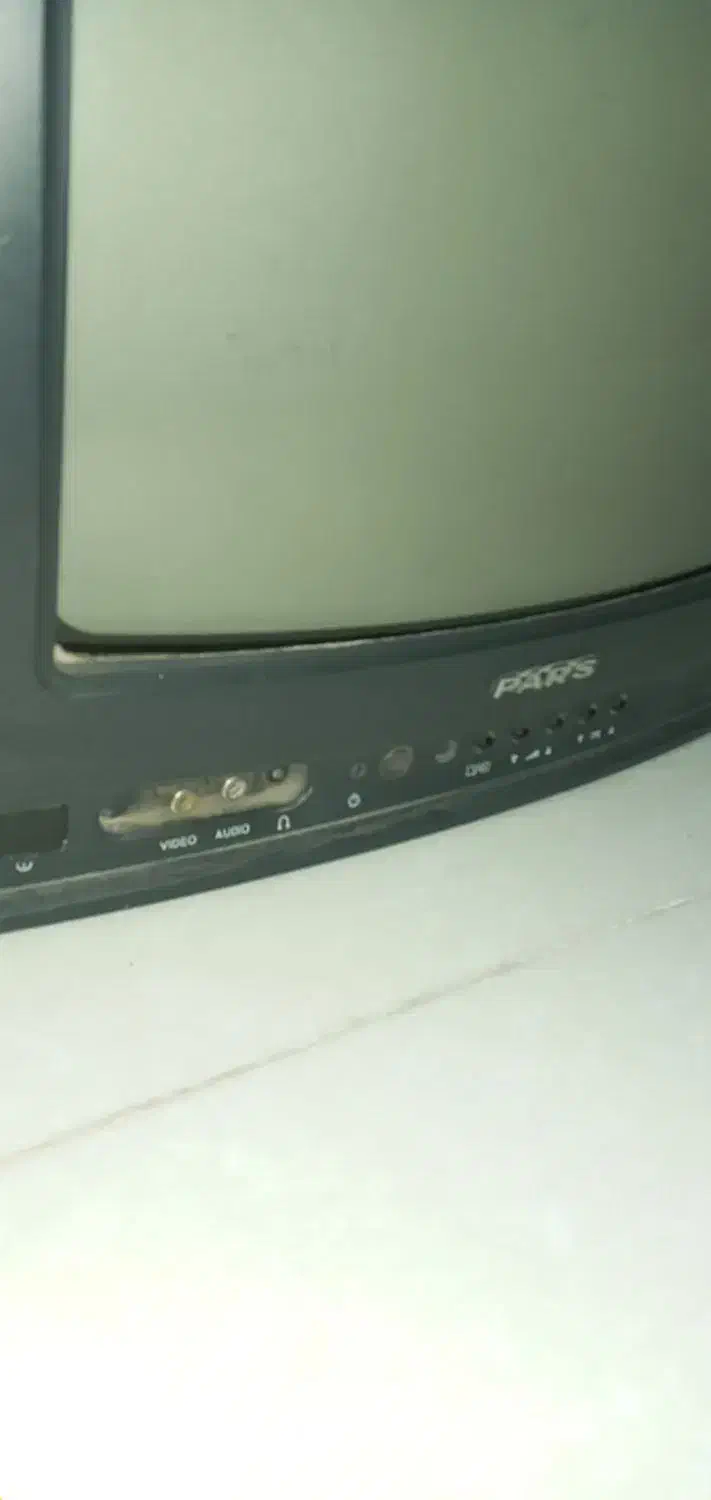 تلوزیون ۱۴ اینچ دارای دو ورودی سالم وکم کار|تلویزیون و پروژکتور|تنکابن, |دیوار
