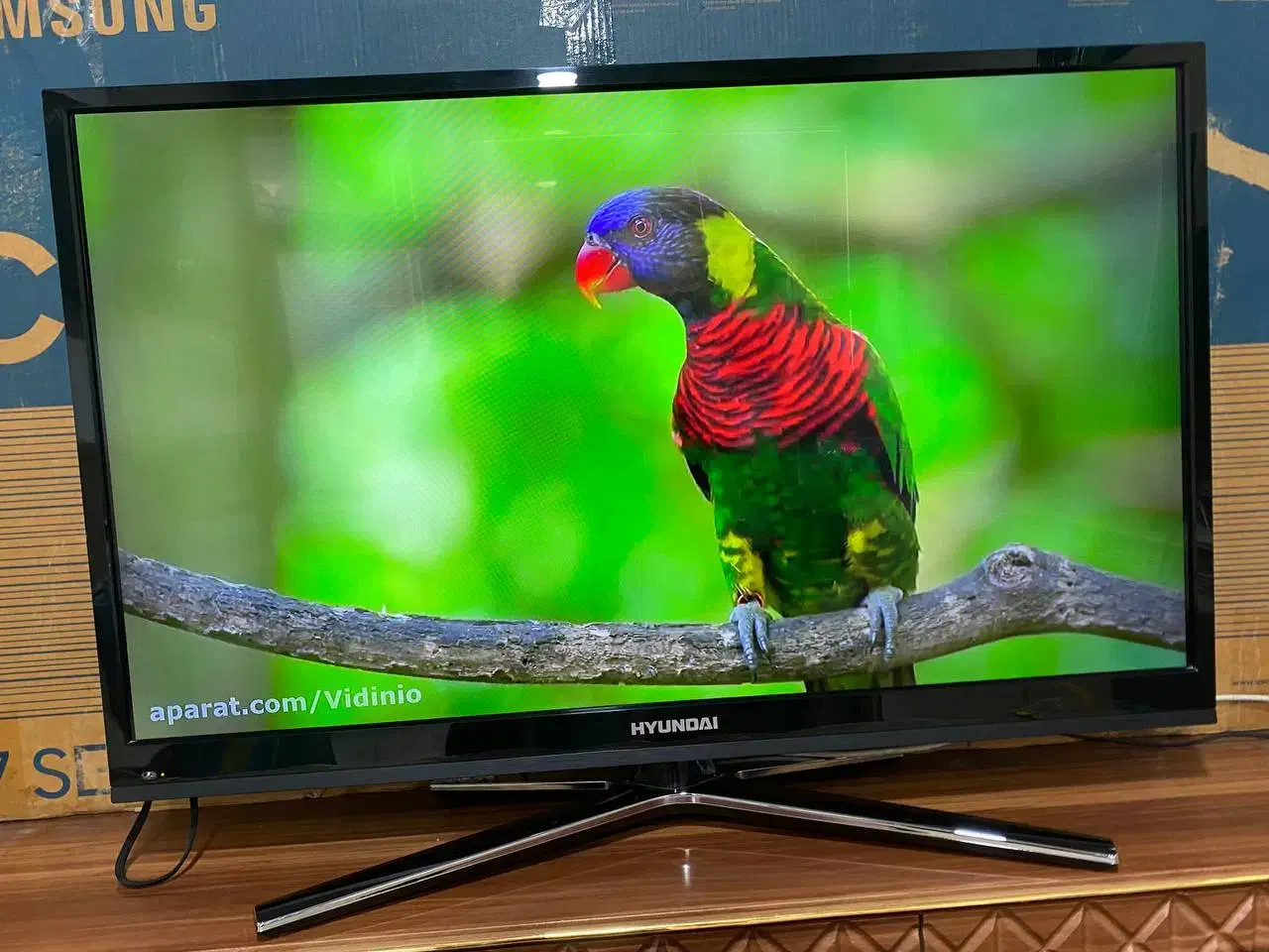 تلویزیون ال ای دی 42 اینچ هیوندای کره در حد نو|تلویزیون و پروژکتور|اشنویه, |دیوار