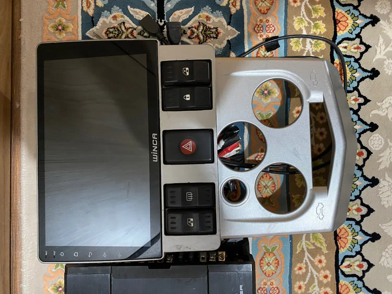 سیستم صوتی ماشین همراه با مانیتور|قطعات یدکی و لوازم جانبی|نیشابور, دارایی|دیوار