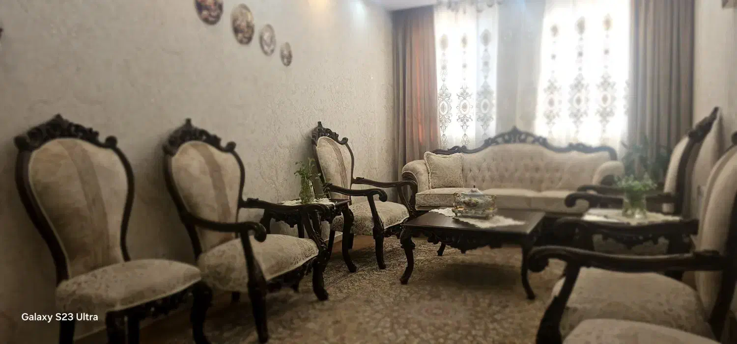 مبل استیل کلاسیک با جلو مبلی و عسلی|مبلمان خانگی و میز عسلی|اسلامشهر, شهرک محمدیه|دیوار