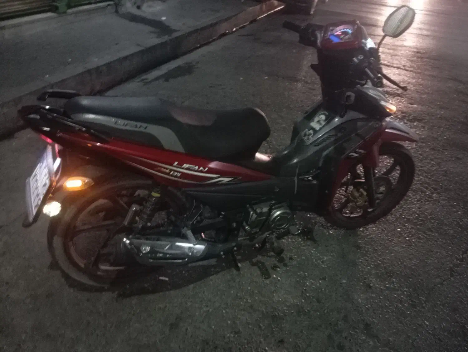 موتور لیفان 135مدل 99|موتورسیکلت|تهران, نعمتآباد|دیوار