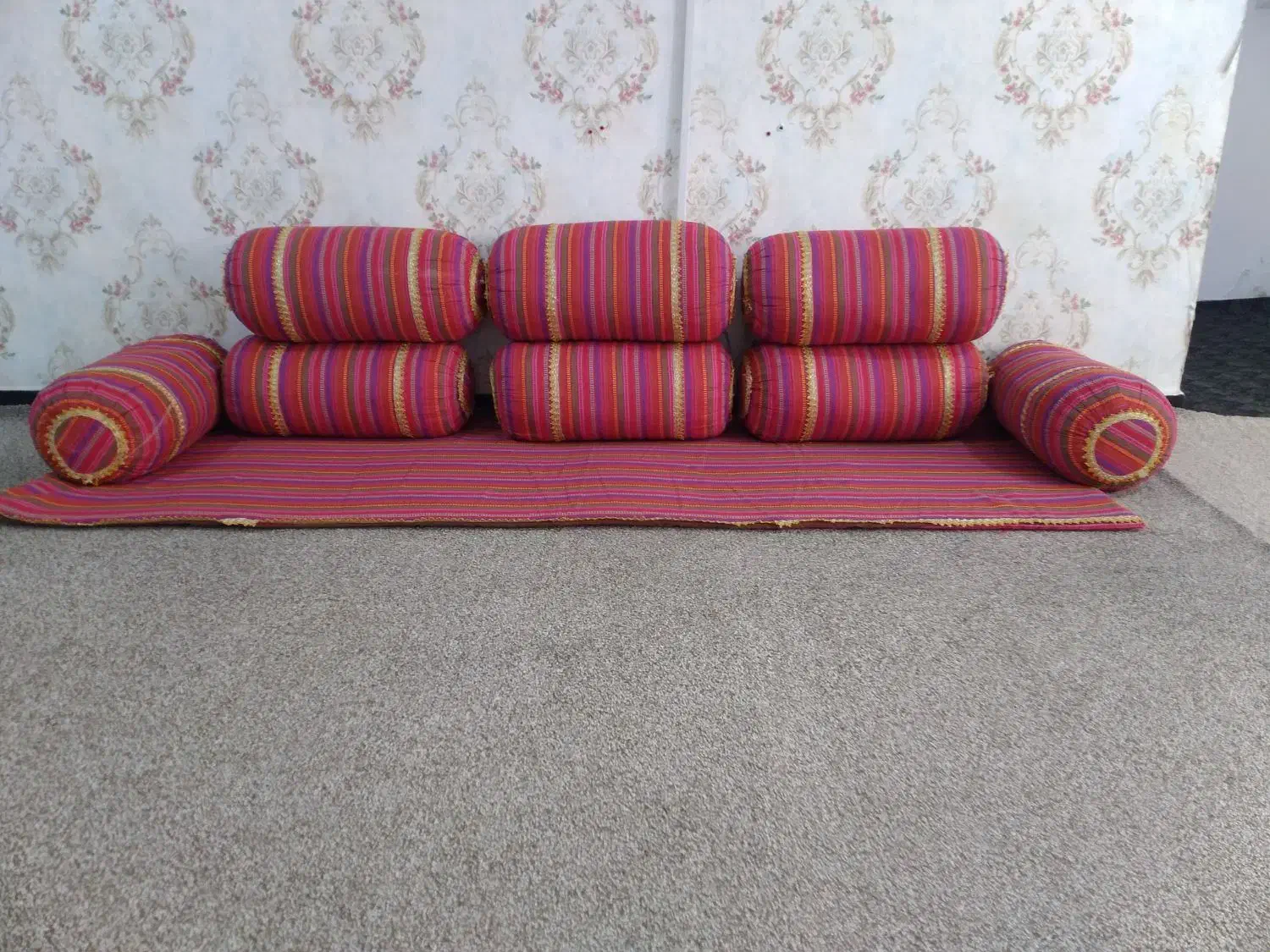 بالشت|پشتی|بندر کنگان, |دیوار