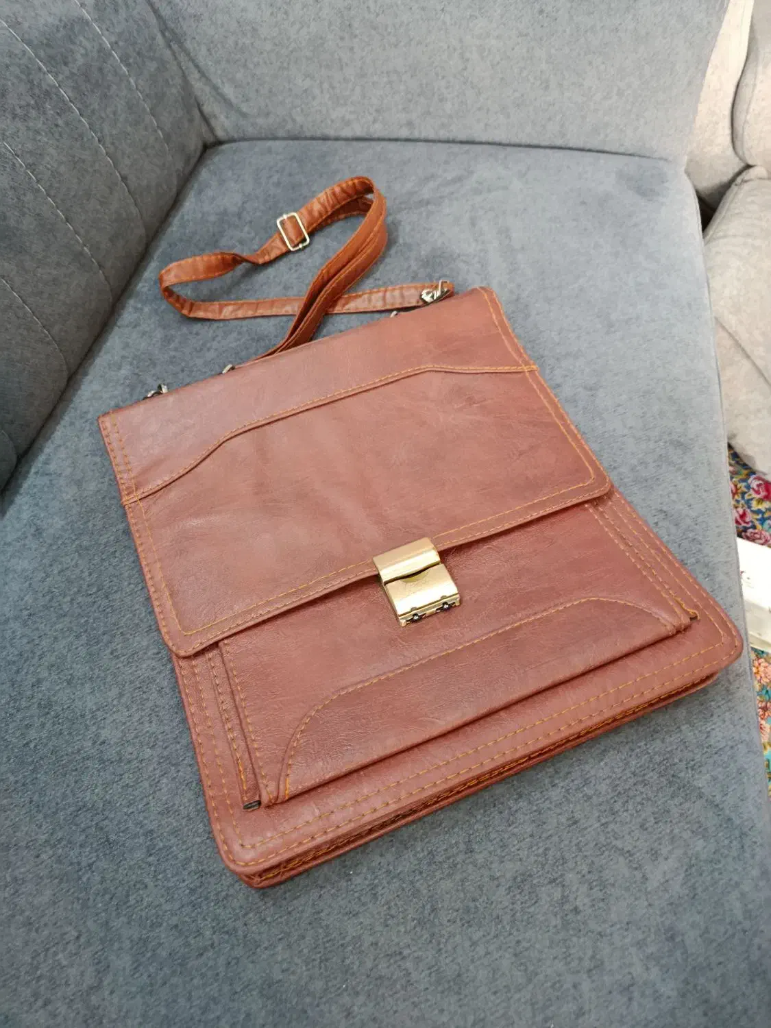 کیف.کلاسور.دفتر|کیف، کفش، کمربند|بجنورد, |دیوار