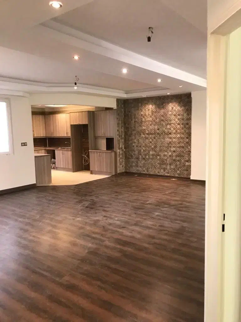 ۱۱۱ متر / ایران زمین / امکانات فول