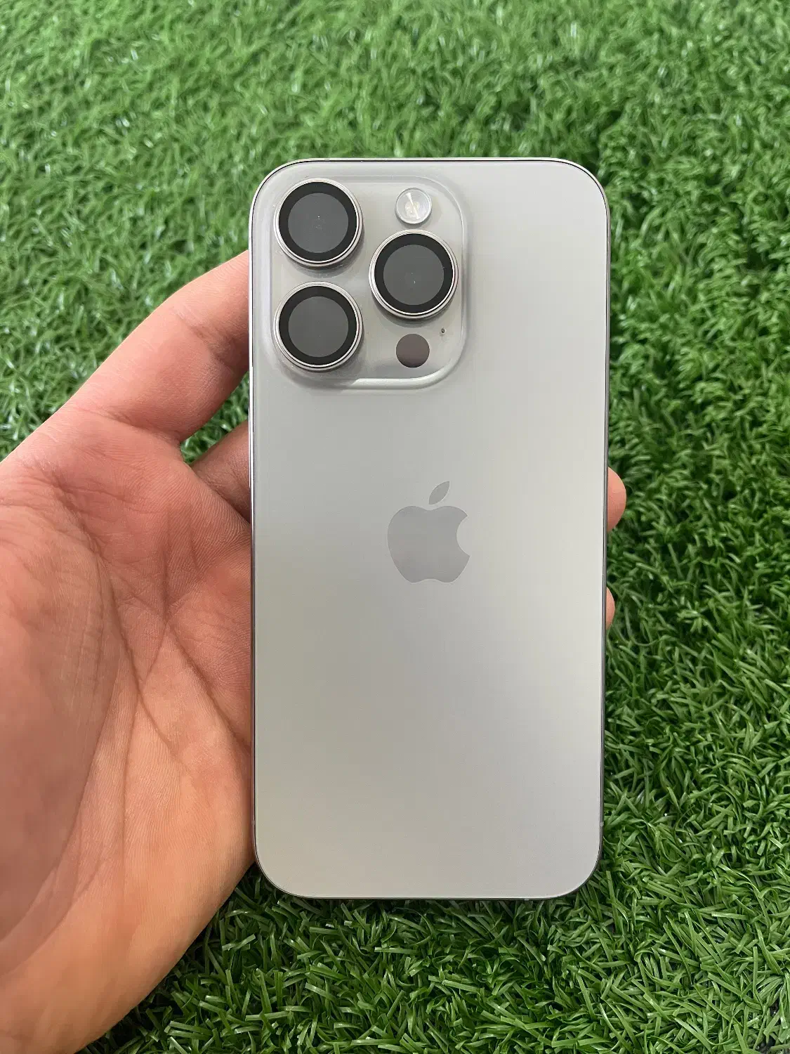 iPhone 15 Pro|موبایل|نور, |دیوار