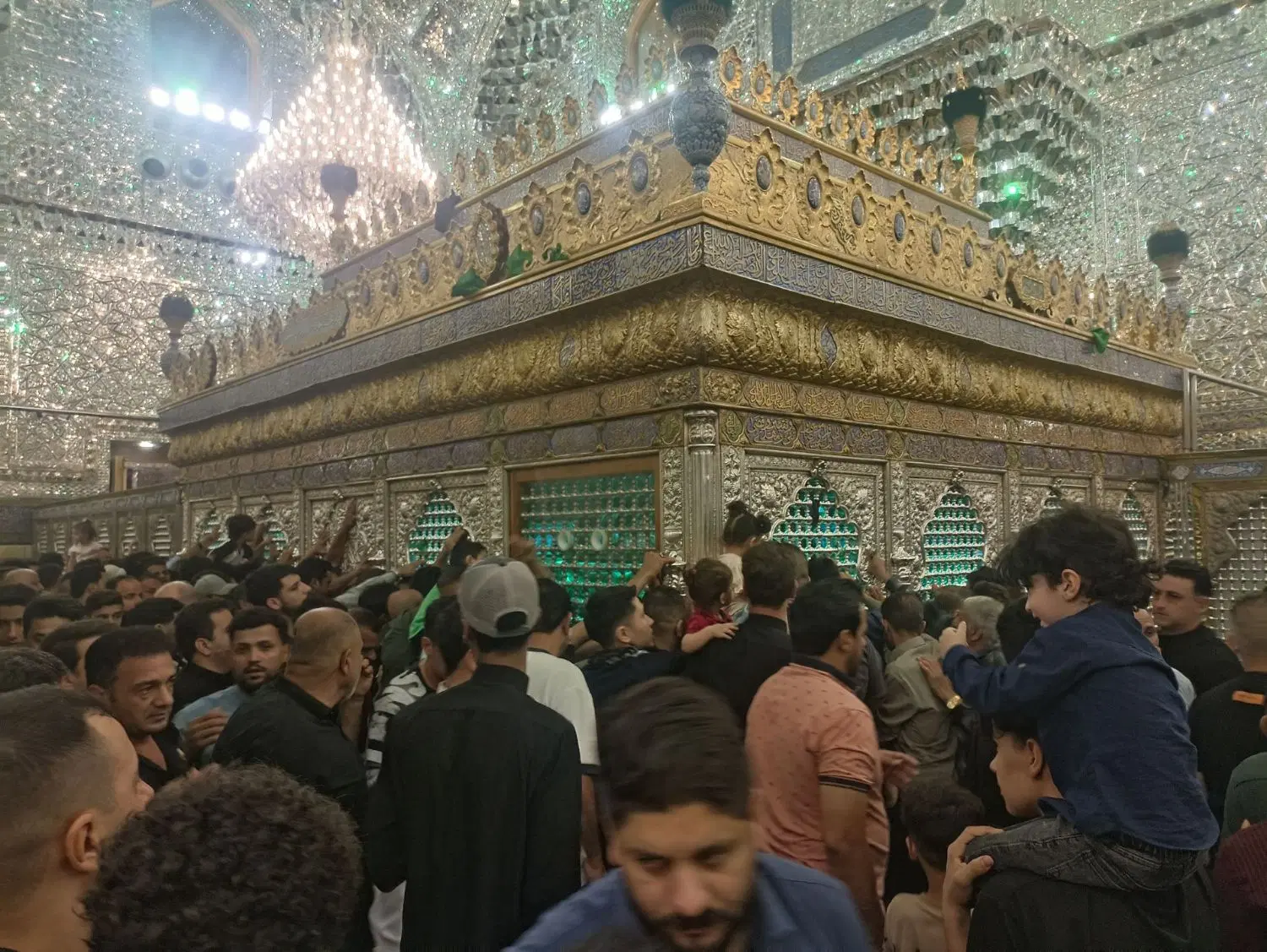 سفر اقتصادی کربلا|تور و چارتر|تهران, فردوسی|دیوار