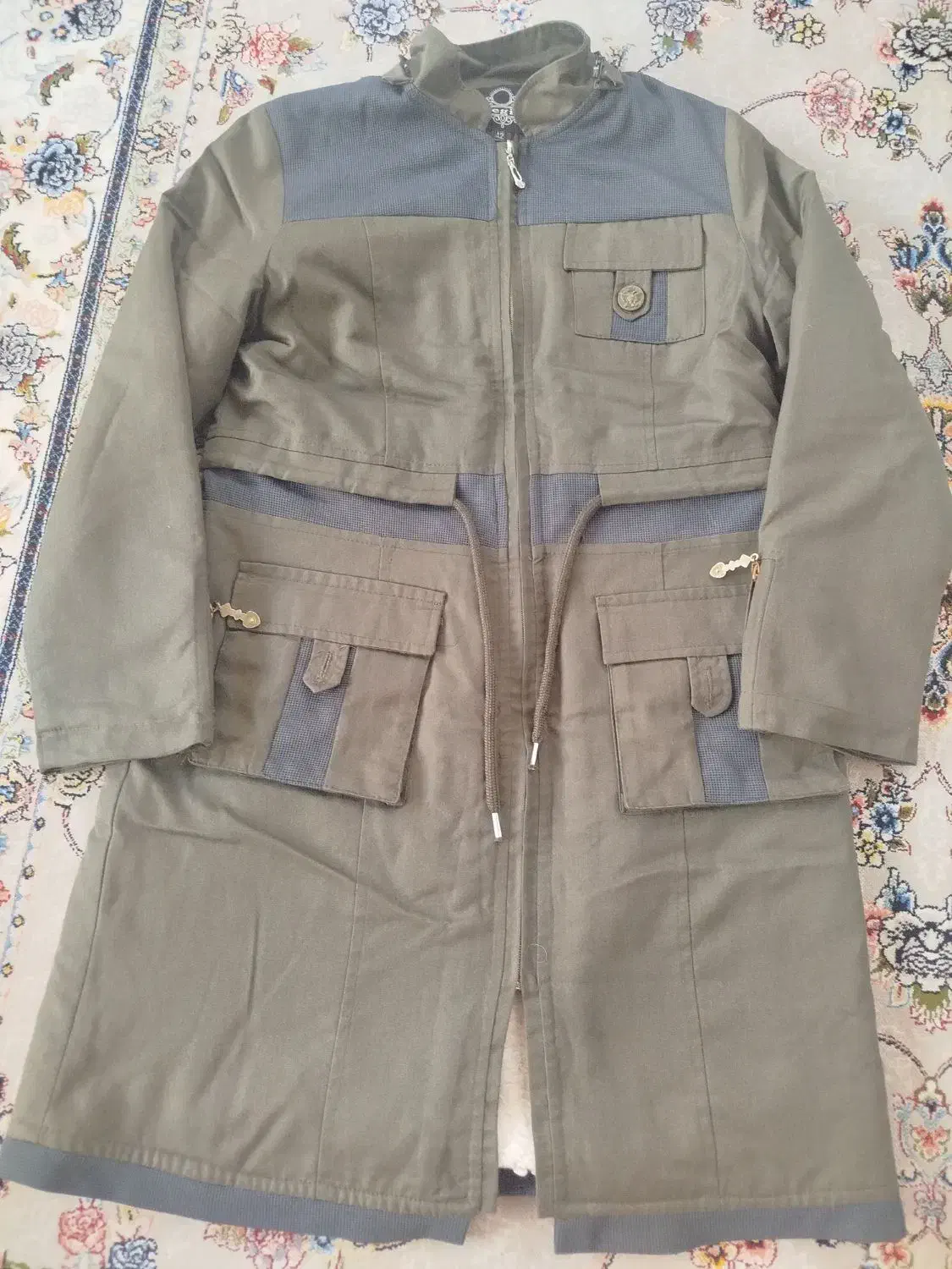 کاپشن|لباس|کامیاران, |دیوار