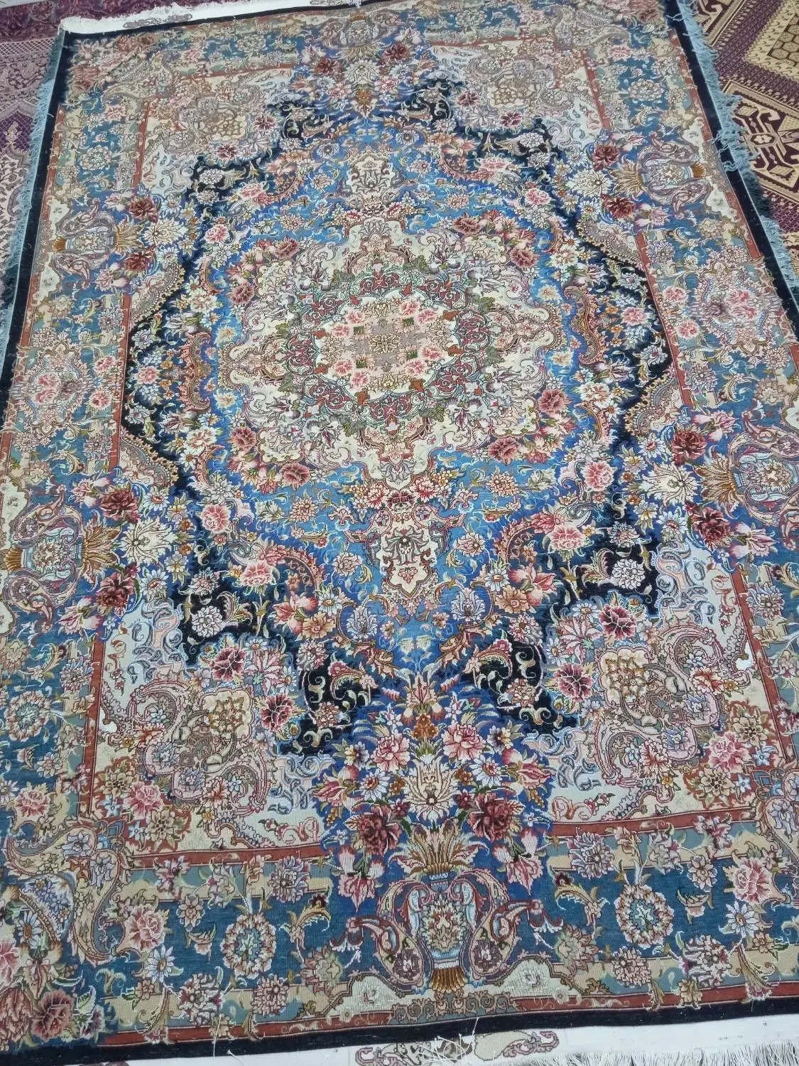 فرش دستباف سالاری|فرش|آذرشهر, |دیوار