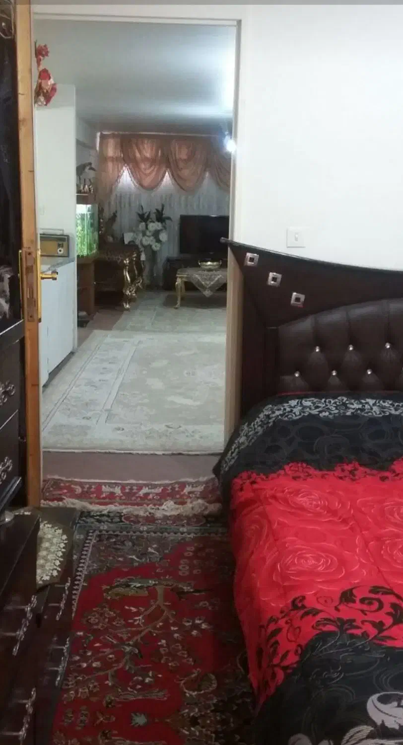 ۷۵متر دوخواب/ افسریه/ زیرهمکف/رهن قابل تبدیل