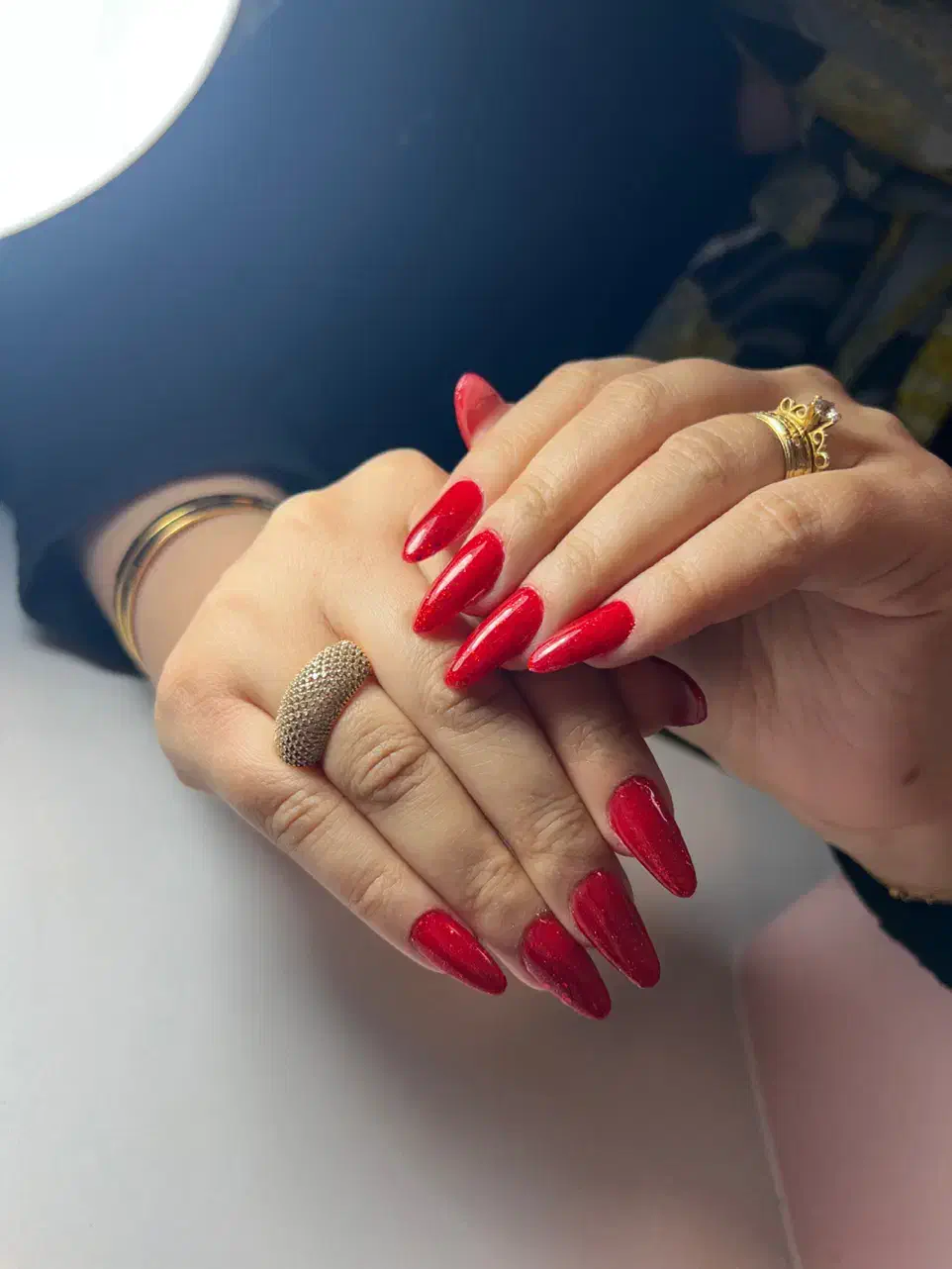 مدل برای کاشت ناخن|خدمات آرایشگری و زیبایی|فومن, |دیوار