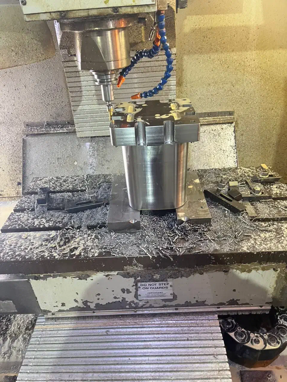 خدمات فرزcnc وقالب سازی پلاستیک و لاستیک|خدمات پیشه و مهارت|شهریار, اسدآباد|دیوار