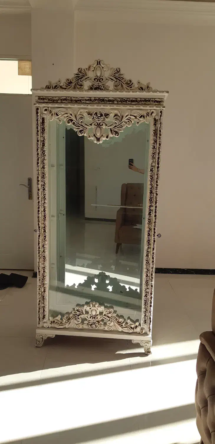 بوفه سلطنتی شیشه ای ، تمیز و سالم|بوفه، ویترین، کنسول|سراب, |دیوار