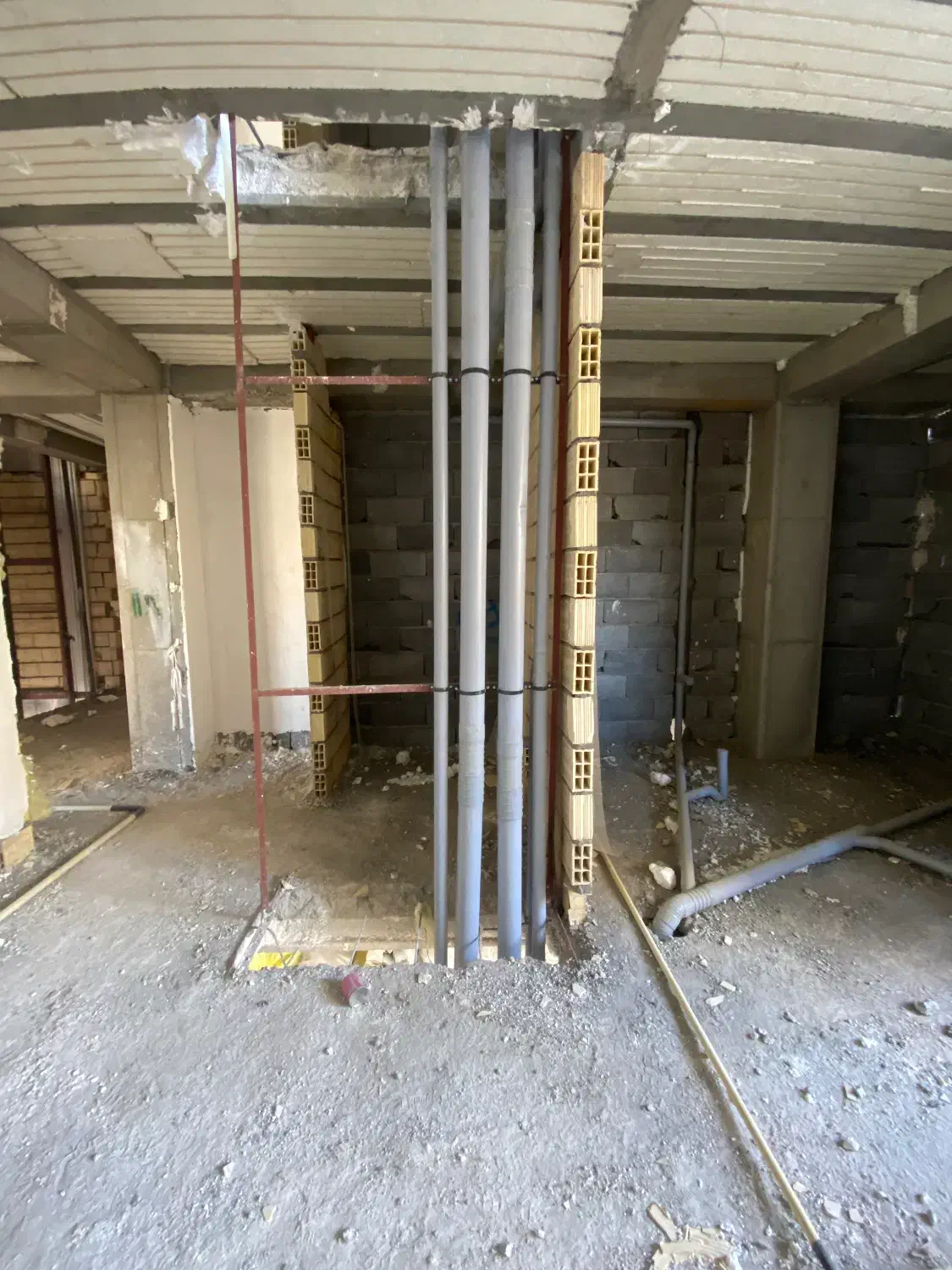 نیرو(شاگرد) ساده نیازمندیم|استخدام معماری، عمران و ساختمانی|قم, مسکن مهر|دیوار