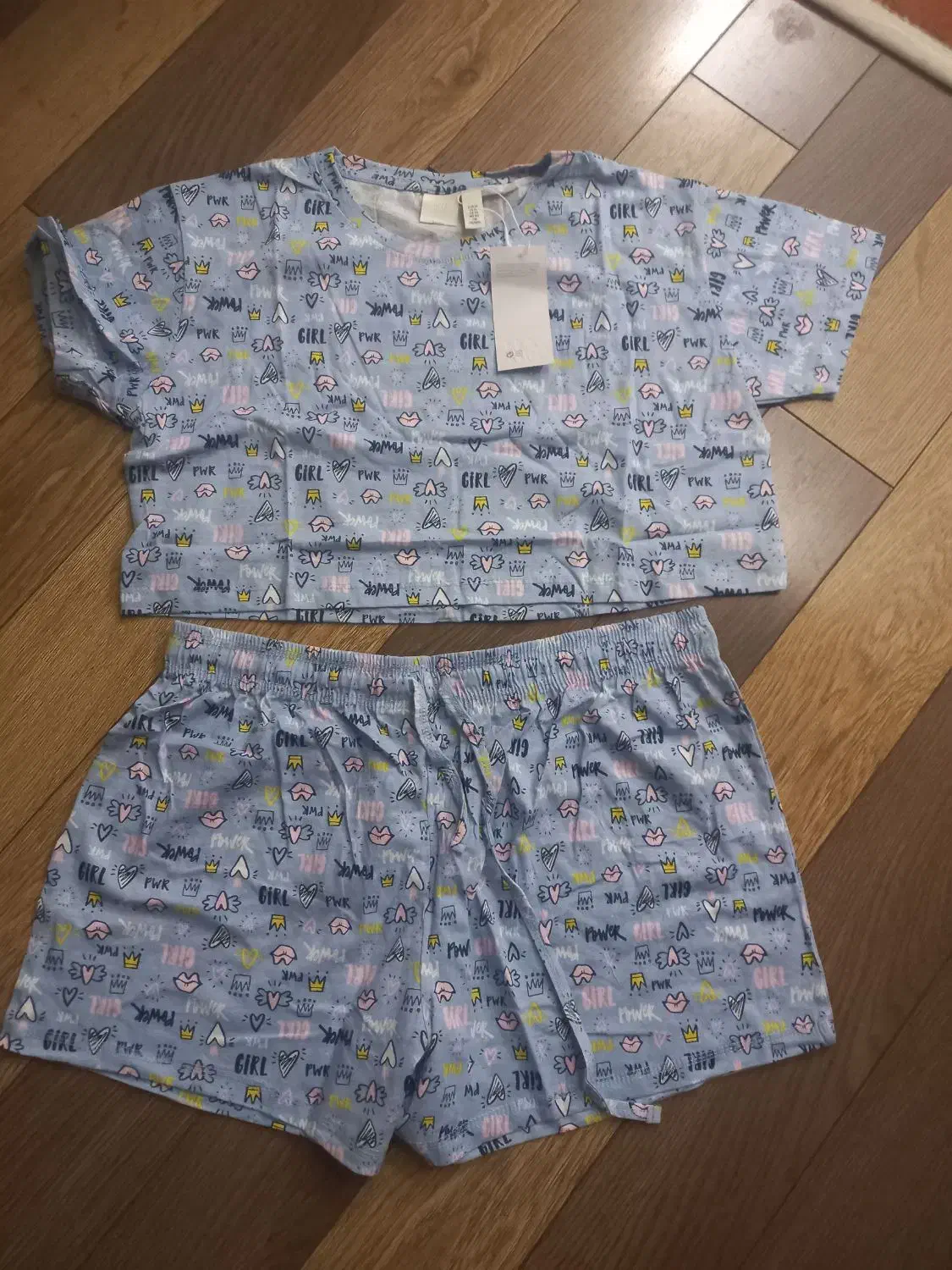 کراپ با شورتک ست|لباس|فردیس, فردیس|دیوار