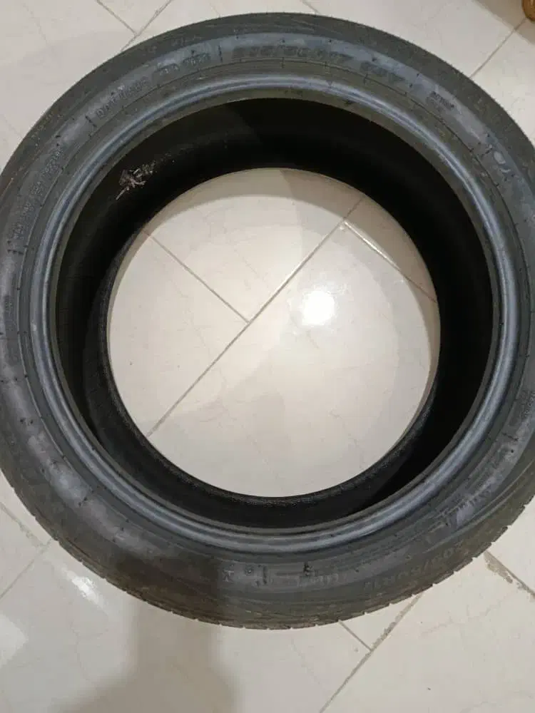 لاستیک در حد نو کره ای|قطعات یدکی و لوازم جانبی|قرچک, پارس سرام|دیوار