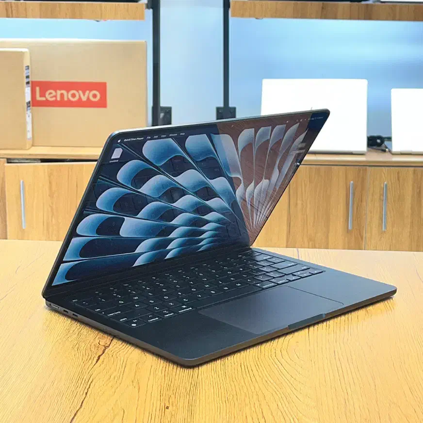 مک بوکایر M2/8/256 با کارتن سایکل ۸۵|رایانه همراه|مشهد, ارشاد|دیوار