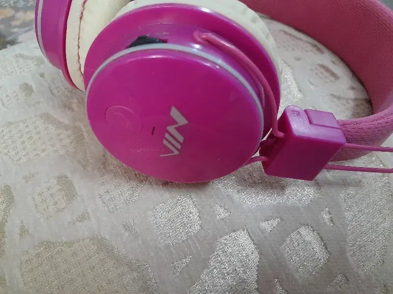 هدفون صورتی|لوازم جانبی موبایل و تبلت|تهران, شهرک ولیعصر جنوبی|دیوار