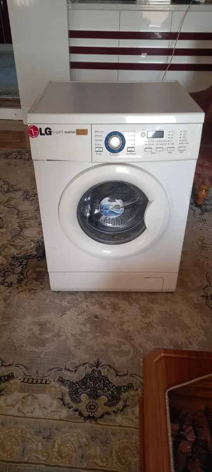 لباسشویی الجی ۸ کیلویی|ماشین لباسشویی و خشک‌کن لباس|باقرشهر, |دیوار