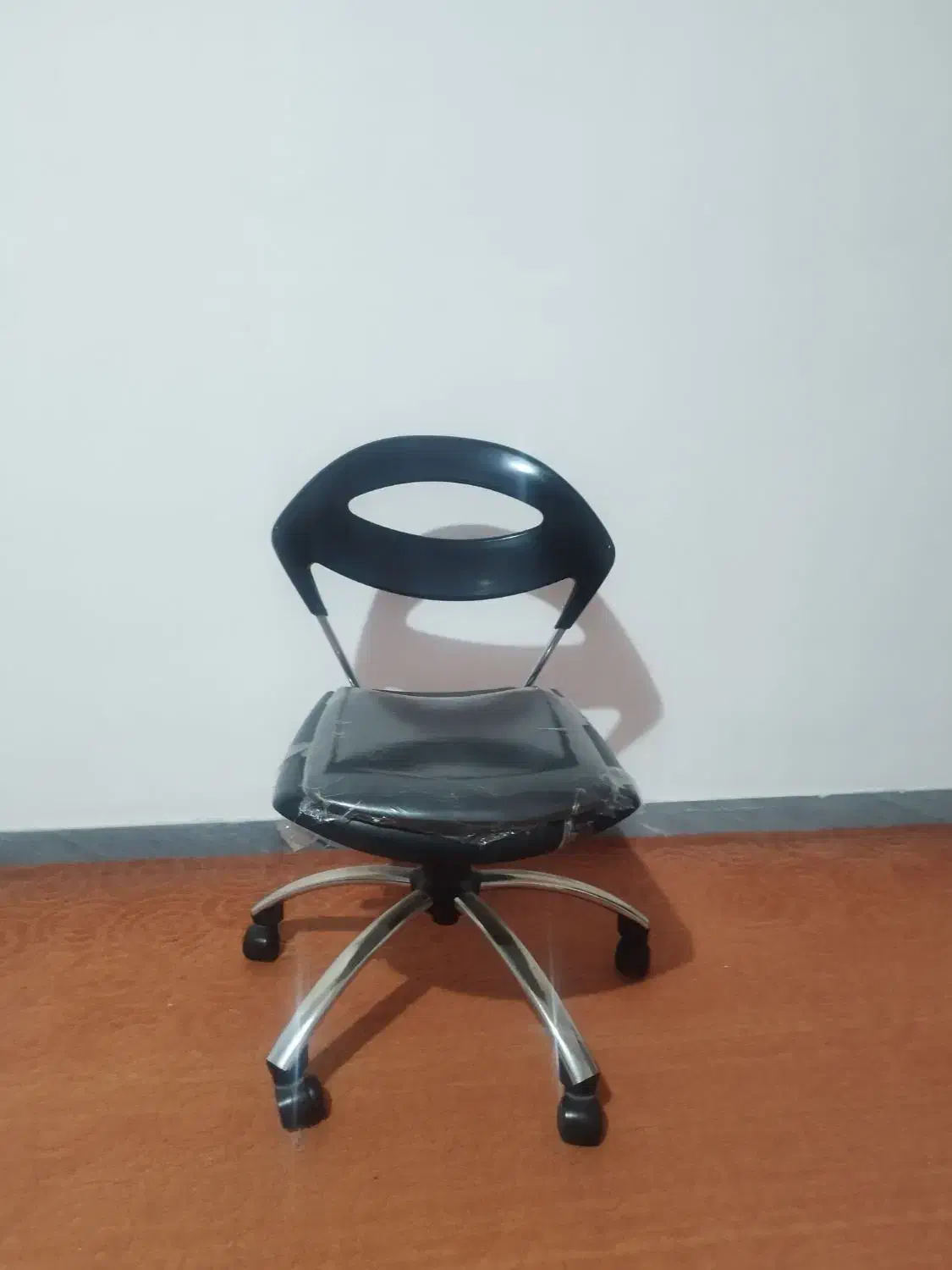 صندلی|صندلی و نیمکت|اردبیل, |دیوار