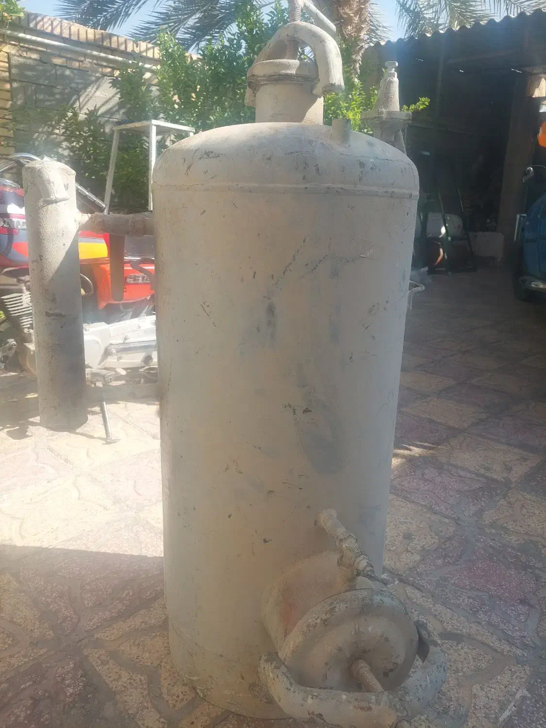 باسلام مخزن کارویت درحد نو|ابزارآلات|جهرم, |دیوار