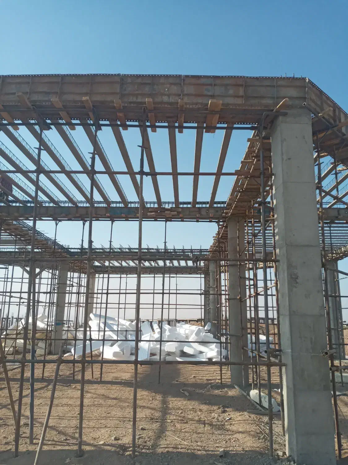 اجرای اسکلت بتنی|خدمات پیشه و مهارت|قم, باغ کرباسی|دیوار