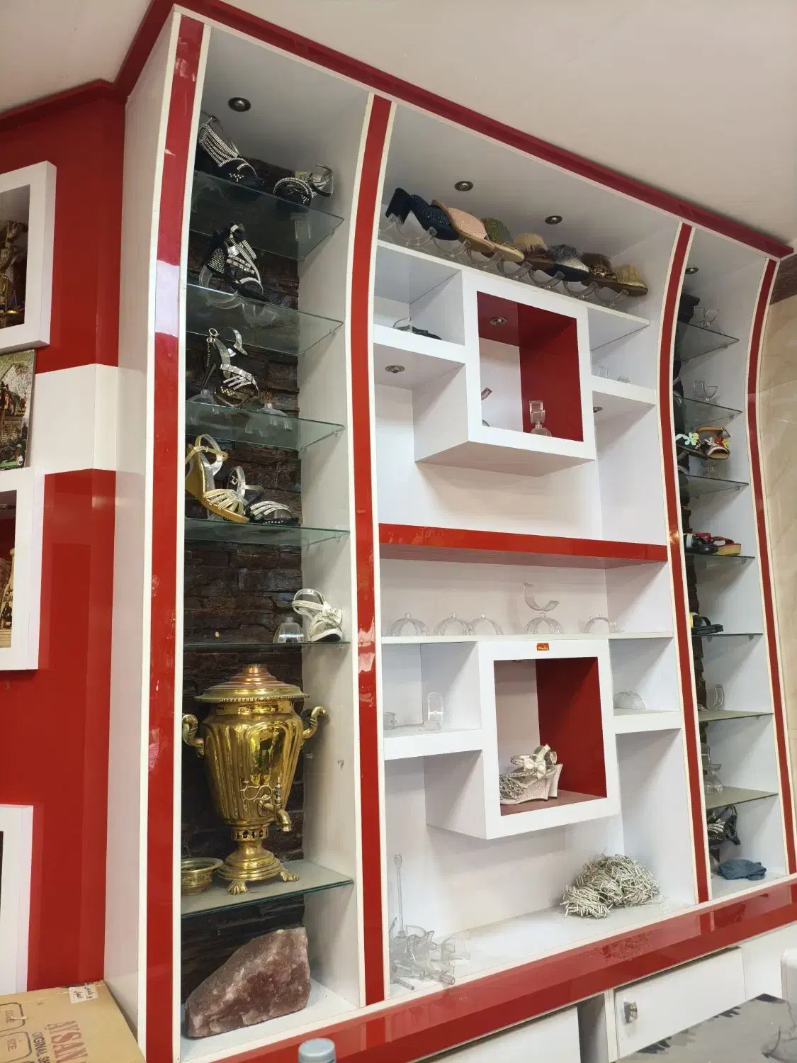 میز ویترین دکور|فروشگاه و مغازه|خمینیشهر, |دیوار