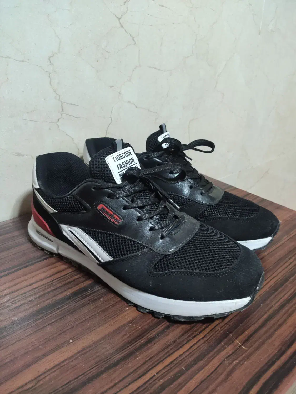 کفش ریبوک 43|کیف، کفش، کمربند|شاهین‌شهر, نظامی|دیوار