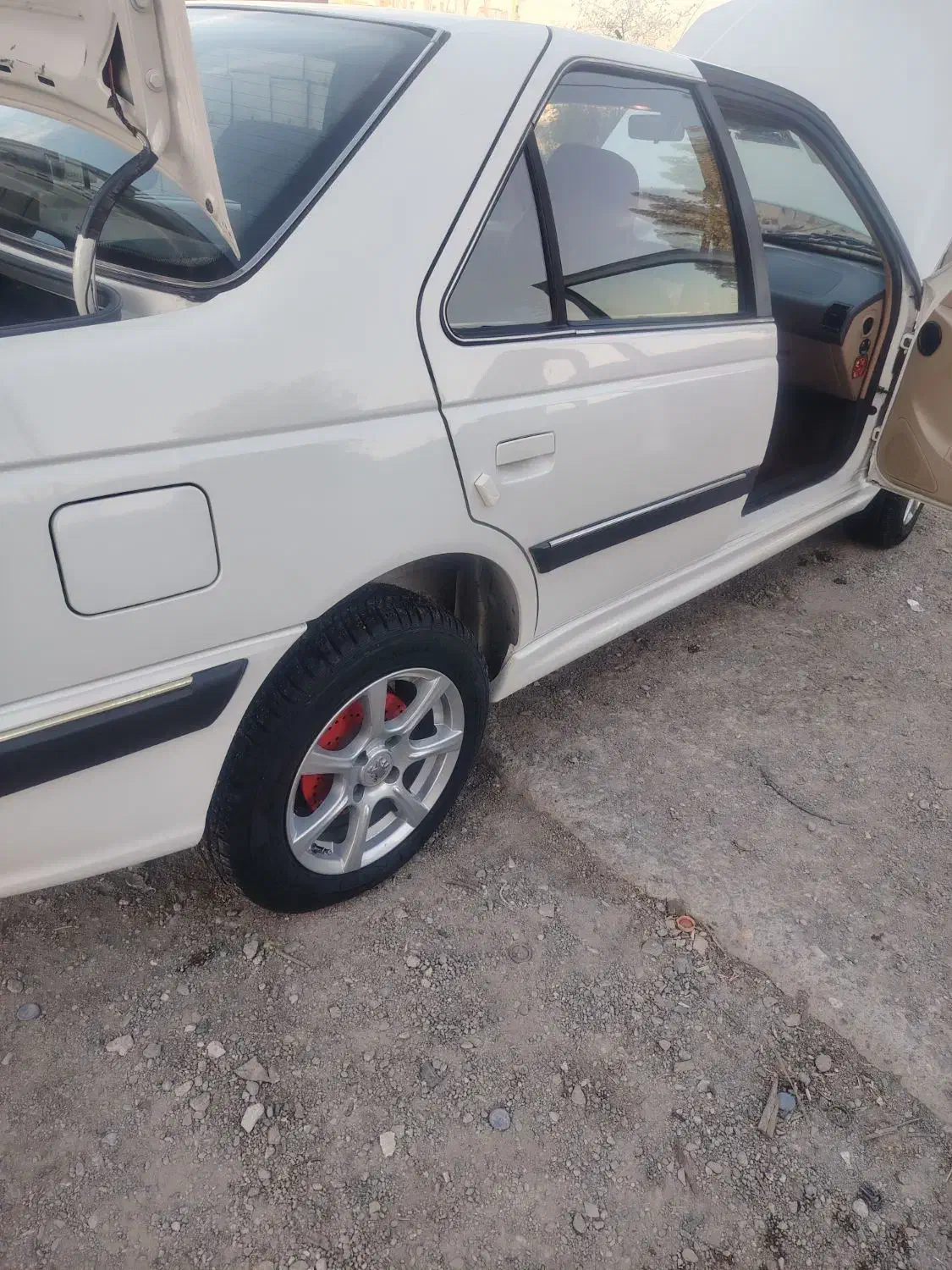 پژو پارس مدل 1401 موتور قدیم بدون رنگ|خودرو سواری و وانت|میناب, |دیوار