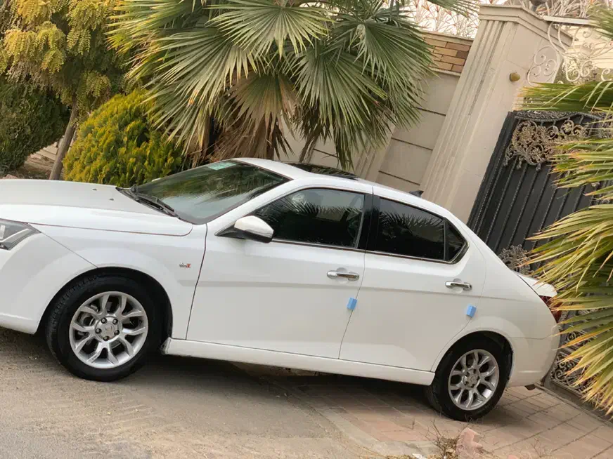 دنا پلاس اتومات 1401 بی رنگ|خودرو سواری و وانت|شهریار, شهریار|دیوار