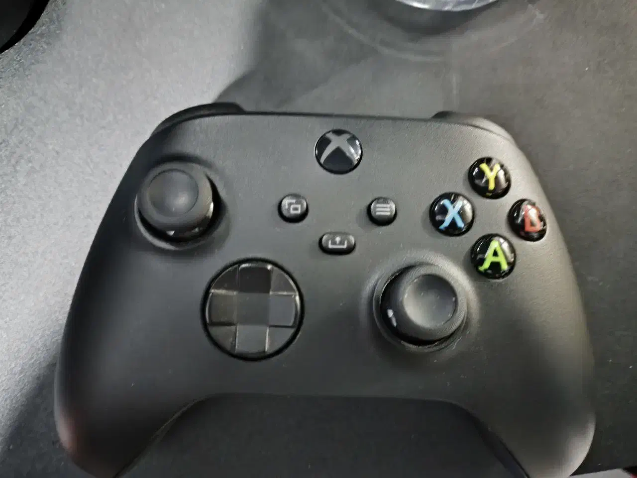 Xbox سری ایکس|کنسول، بازی ویدئویی و آنلاین|اندیشه, اندیشه فاز ۱|دیوار