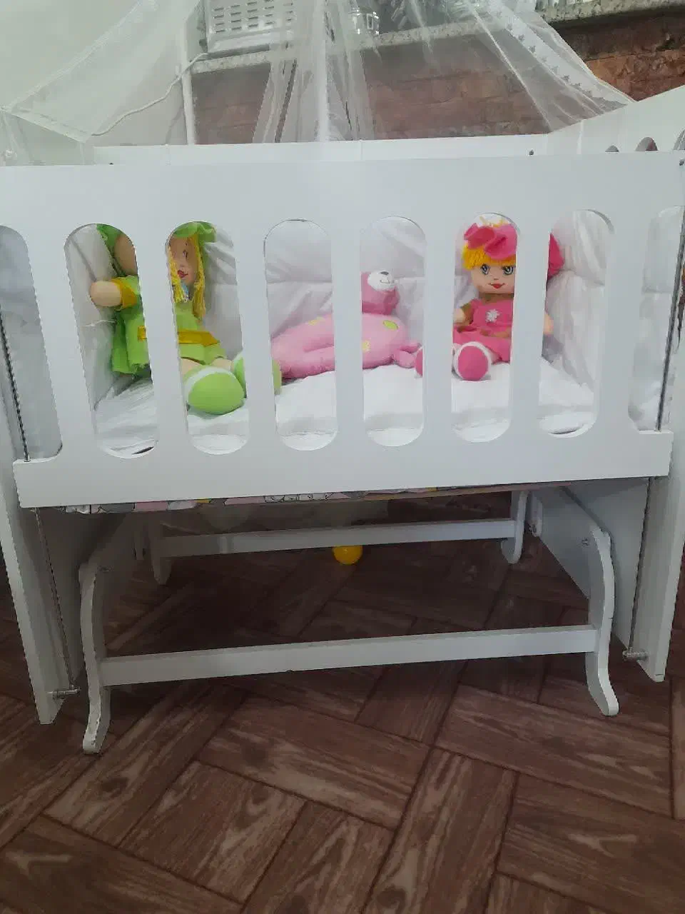 تخت|تخت و صندلی بچه|بروجرد, |دیوار