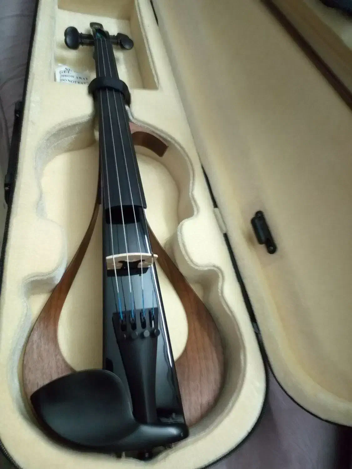 ویولن الکتریک یاماها yev 104|ویولن|اندیشه, اندیشه فاز ۳|دیوار