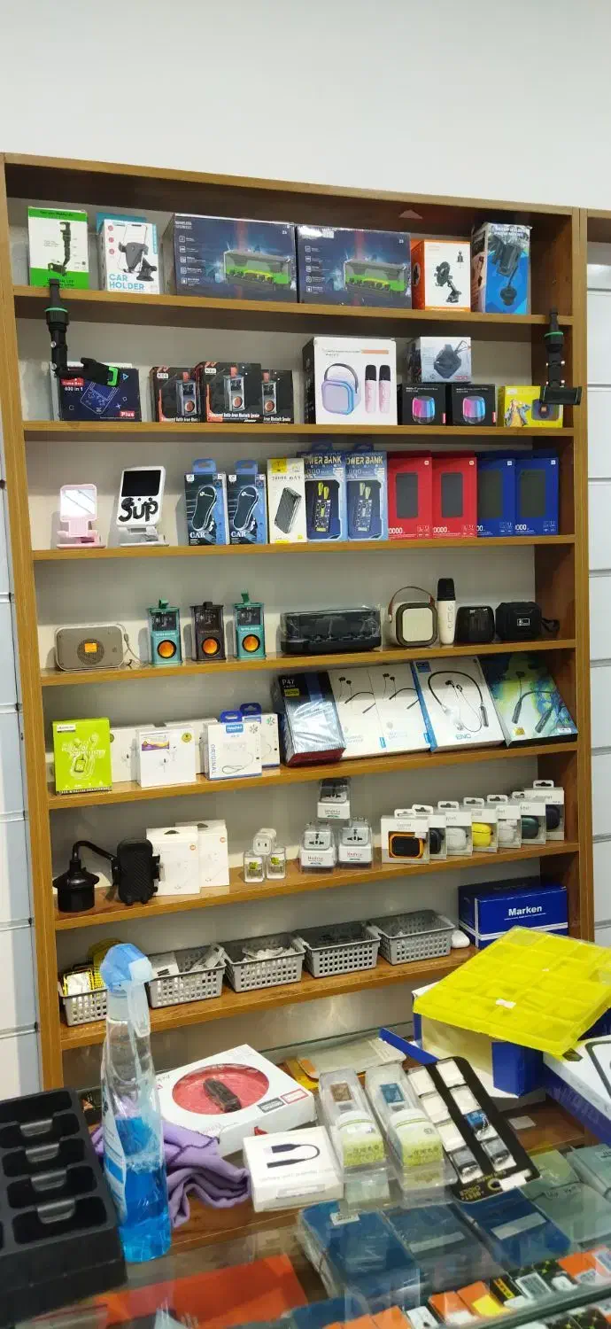 تمامی لوازم جانبی موبایل(قیمت خرید قبل)|لوازم جانبی موبایل و تبلت|مشهد, شهرآرا|دیوار