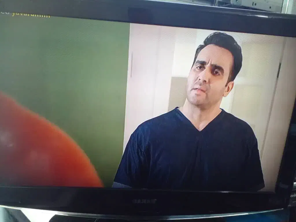 ال ی دی ۳۲ صنام وال سی دی ۴۲ ایکس ویژن|تلویزیون و پروژکتور|هشتگرد, هشتگرد قدیم|دیوار