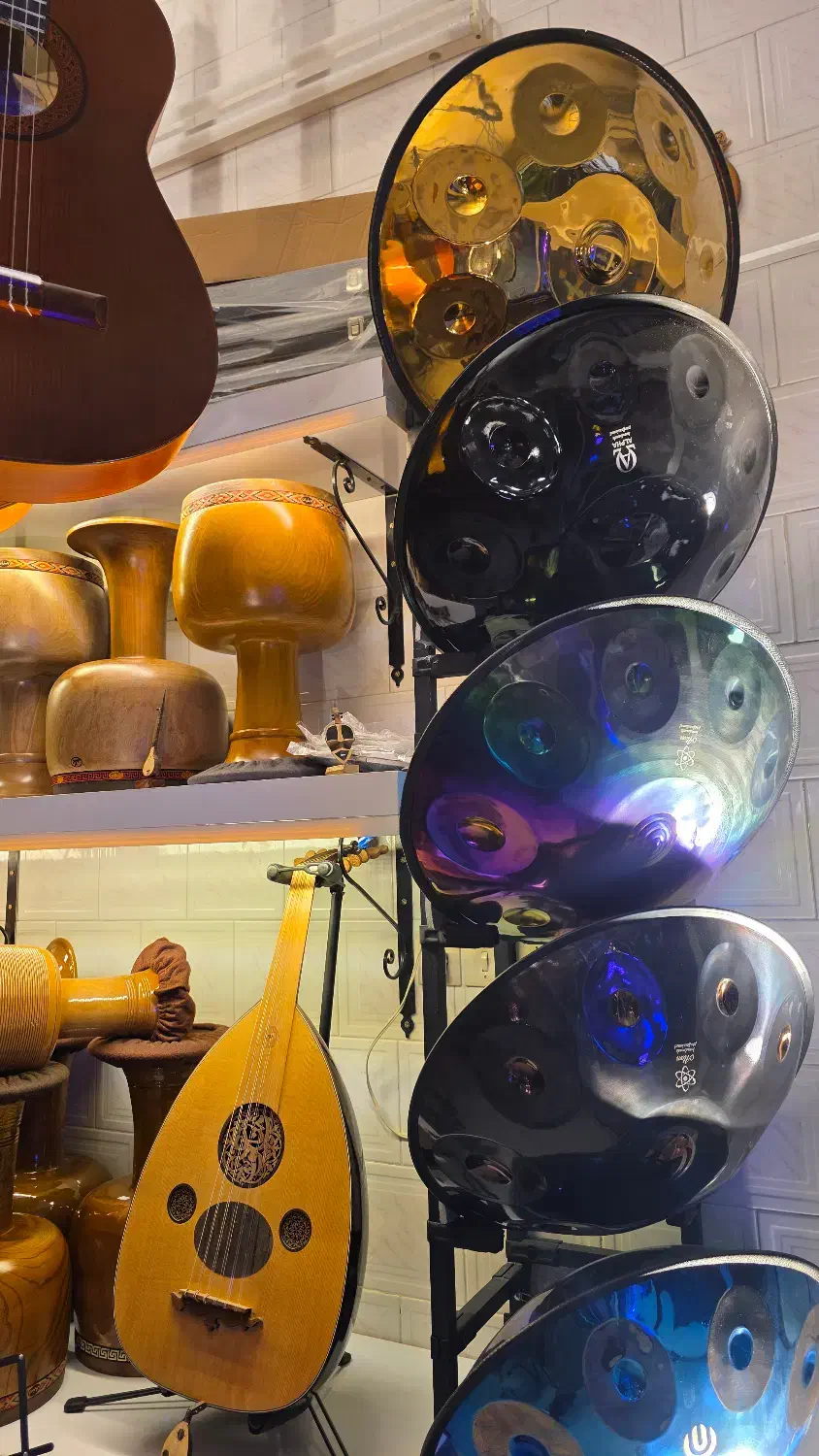 فروشگاه ساز و لوازم موسیقی ویولن سفید|گیتار، بیس، امپلیفایر|نجفآباد, امام خمینی|دیوار