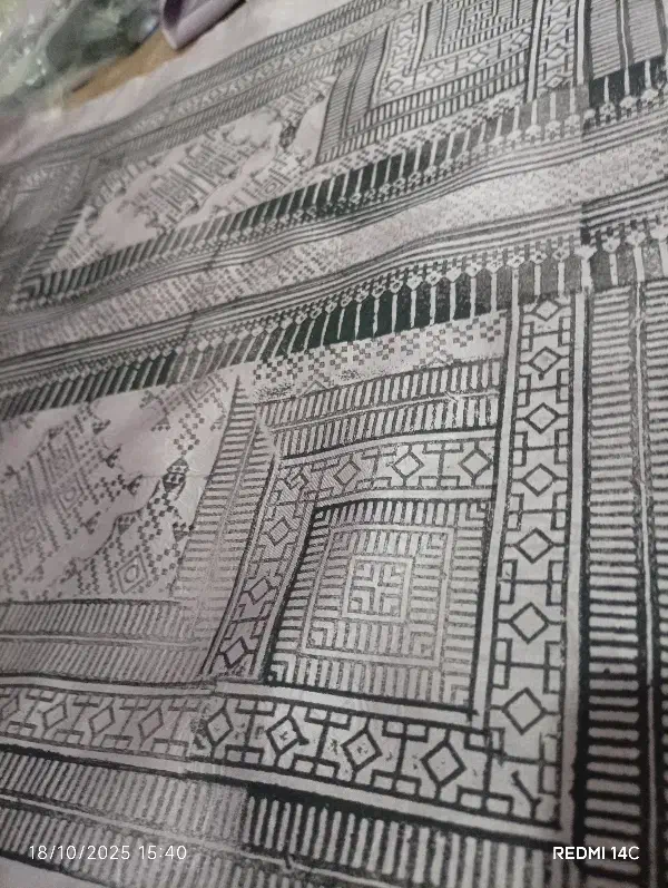 تپه زنی و زه دوزی|لباس|خاش, |دیوار