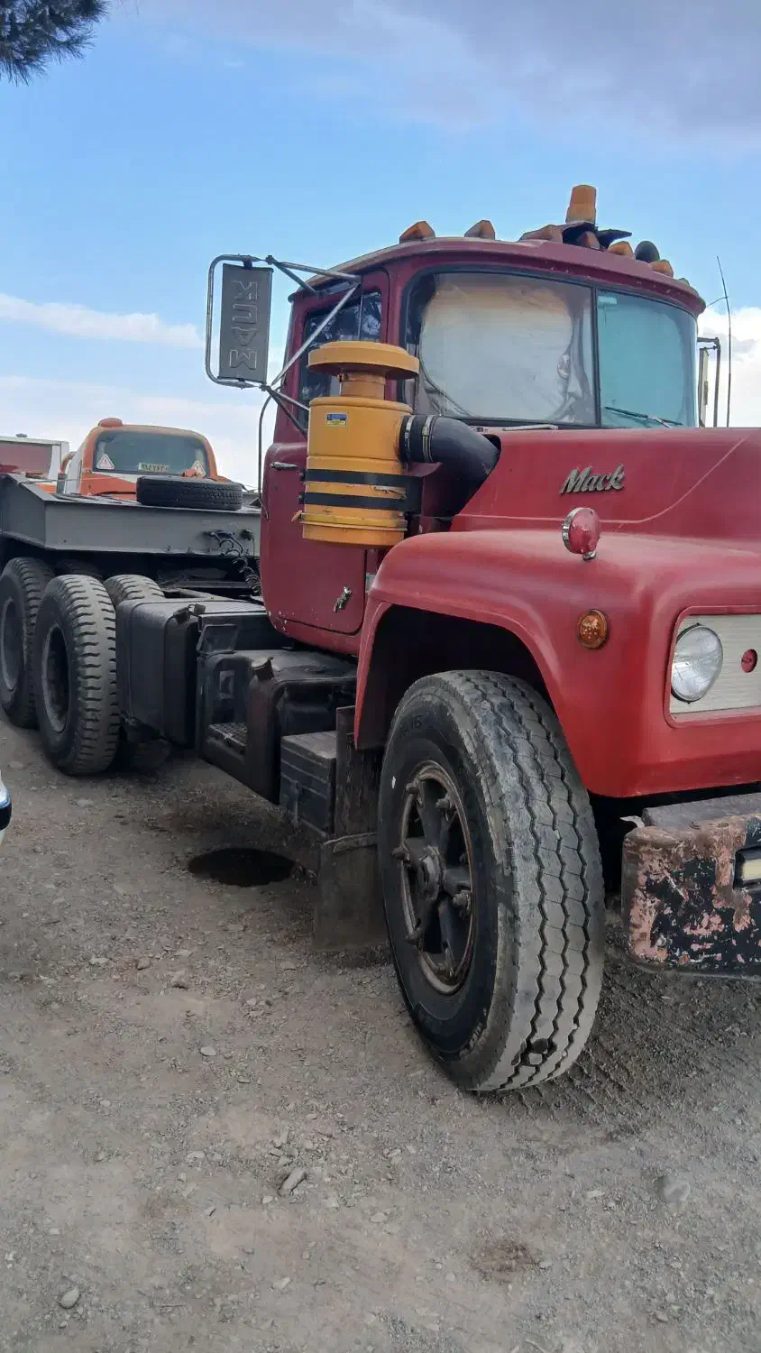 اسقات کشنده ماک ولوو خاور اویکو اینترناش مینی بوس|خودرو سنگین|صفادشت, |دیوار