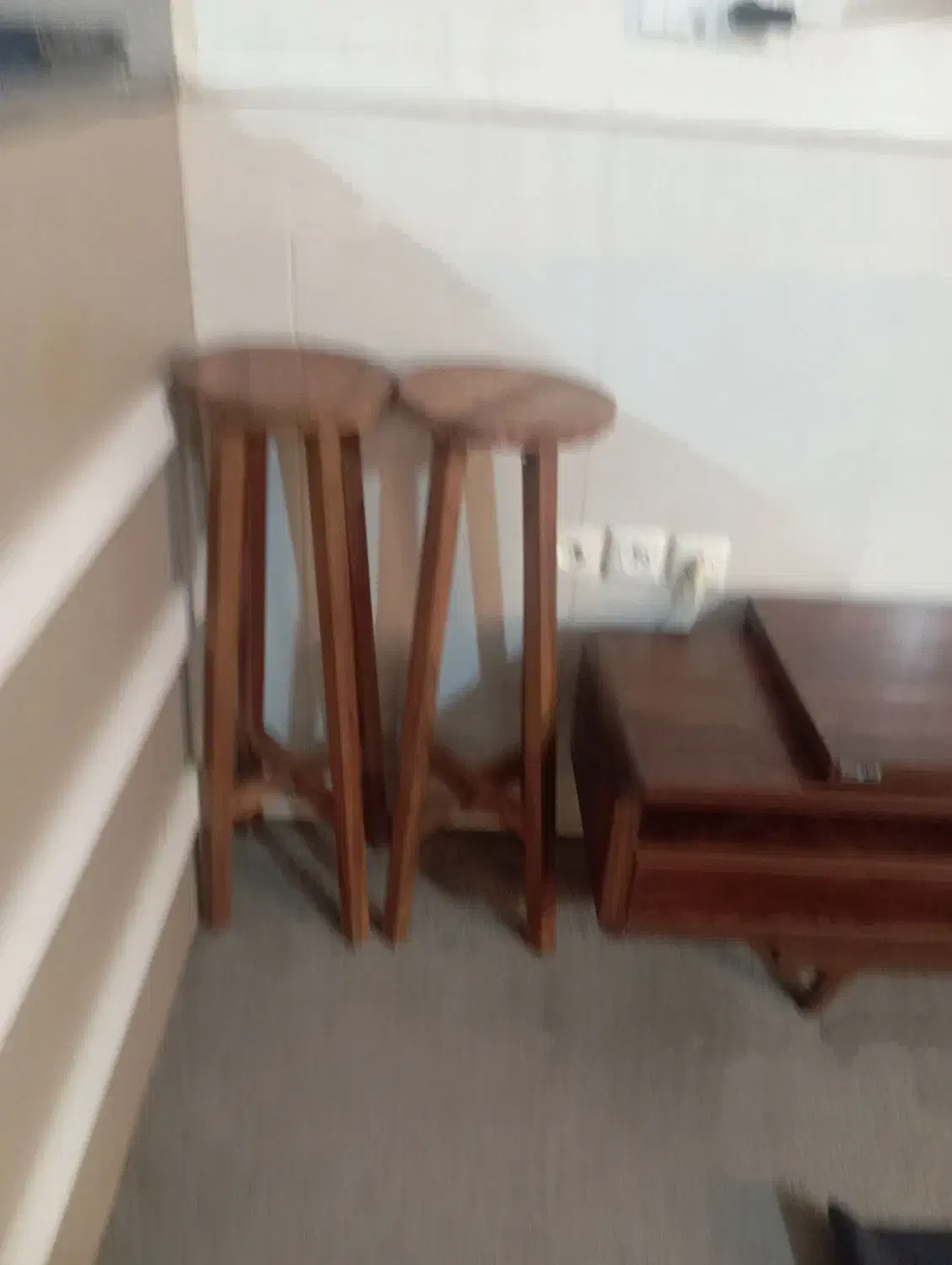 صندلی اپن|صندلی و نیمکت|قم, چهل درخت‎|دیوار