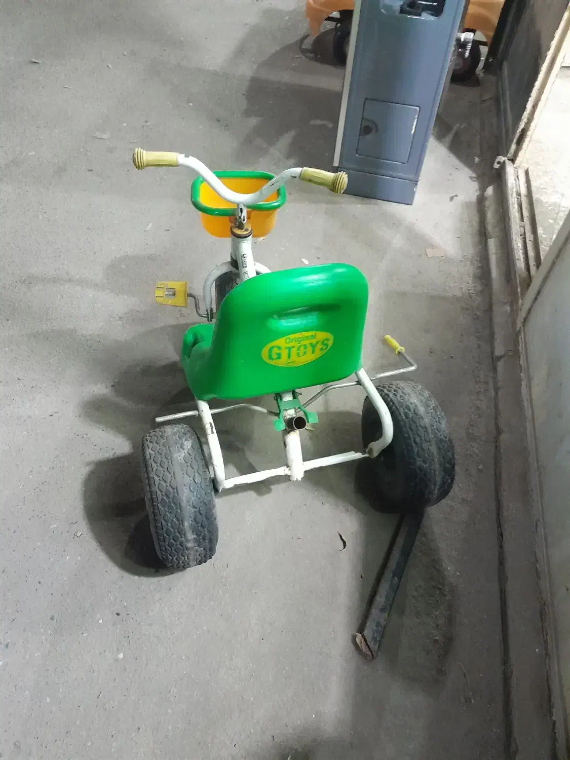 سه چرخه سالم|دوچرخه، اسکیت، اسکوتر|رشت, نخودچر|دیوار