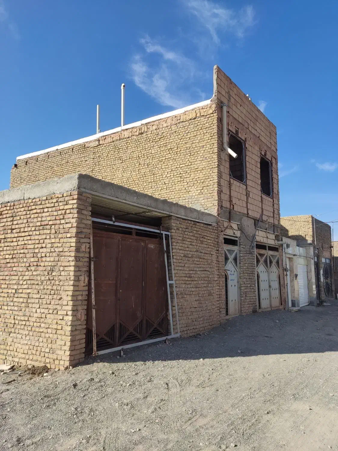 منزل نیمه ساخت به متراژ150متر|فروش خانه و ویلا|سبزوار, گلشن|دیوار